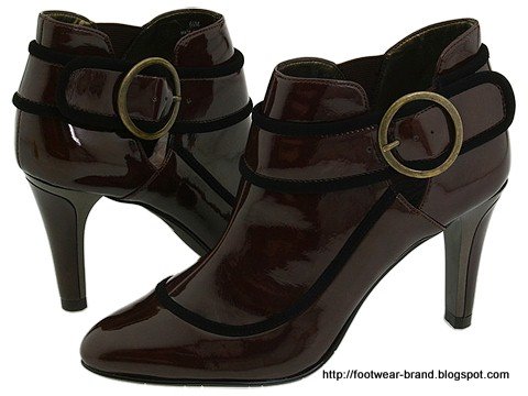 Footwear-brand:footwear-181073