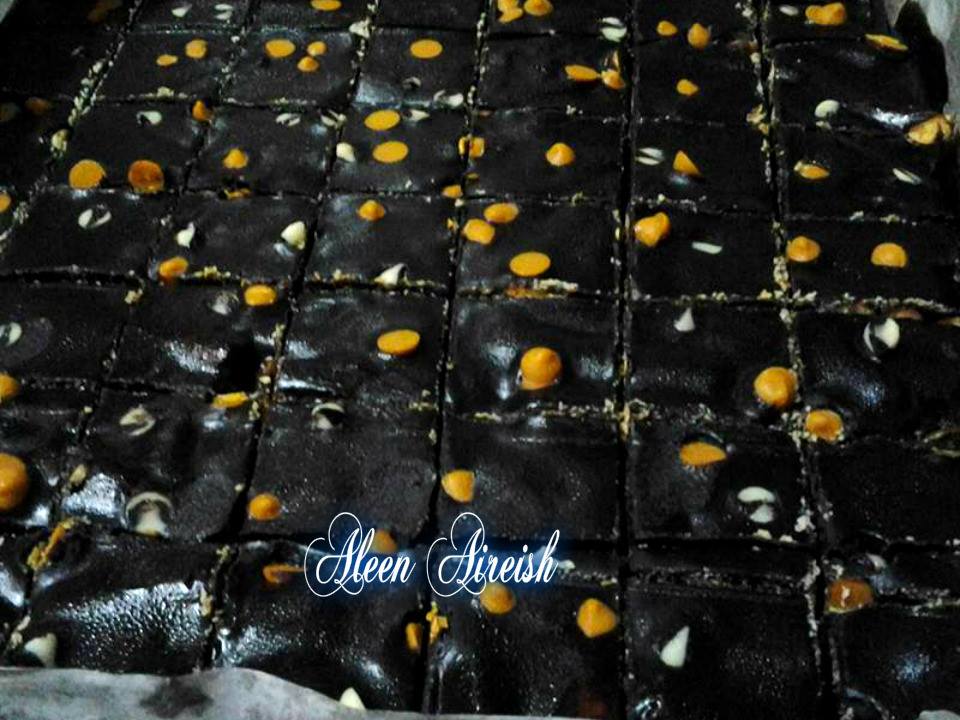 Dapur Chomey Aleen Aireish: KEK BATIK JEJARI COKLAT LARVA