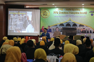 edvan m kautsar, motivator islam, motivator muda, motivator indonesia, motivator public speaking, trainer public speaking, training motivasi, 