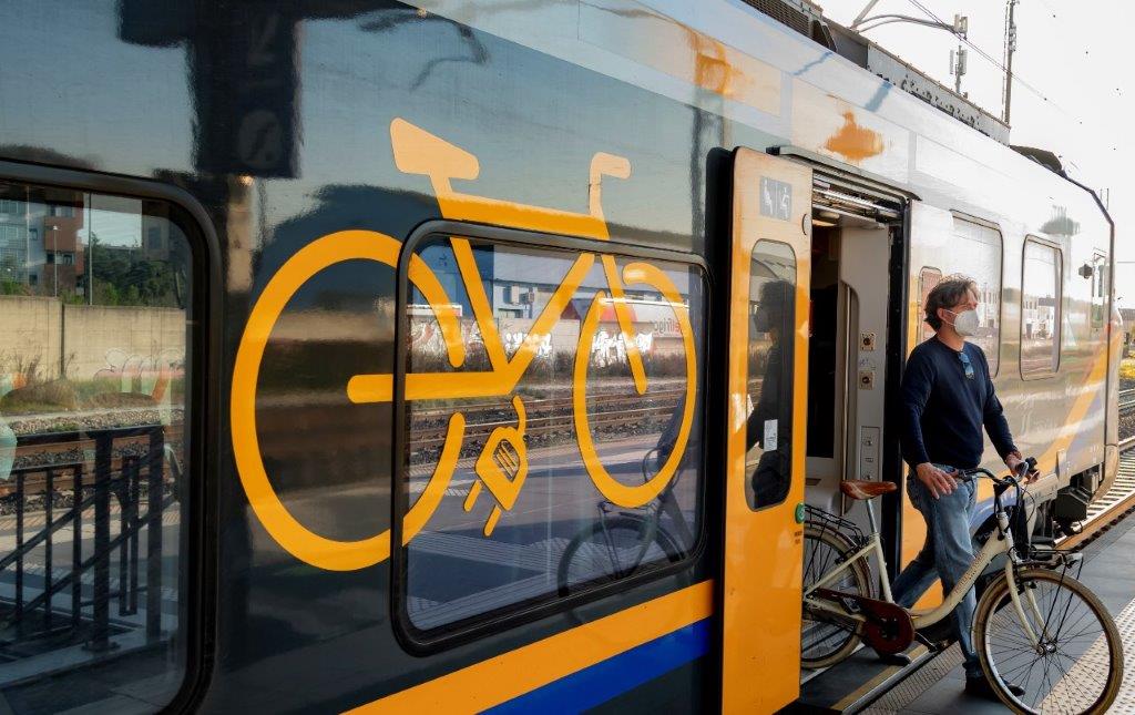 Bici in treno: la Regione Lazio rinnova bonus bici e abbonamenti agevolati