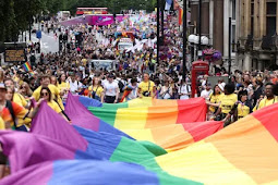 Kota London Rayakan 50 Tahun Parade Pride