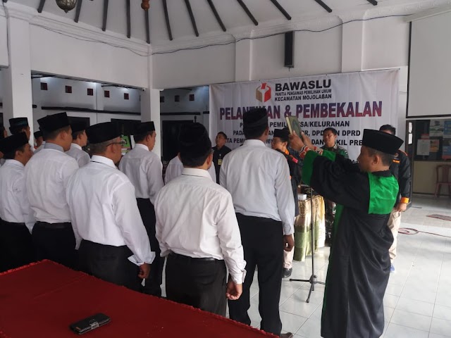 SERMA SUKARDI WAKILI DANRAMIL HADIRI PELANTIKAN & PEMBEKALAN PANWASLU KECAMATAN MOJOLABAN