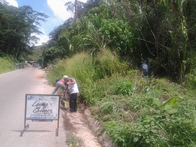 TÁCHIRA:  Prosigue recuperación de tramos críticos en la vía El Mirador Rubio. Táchira.