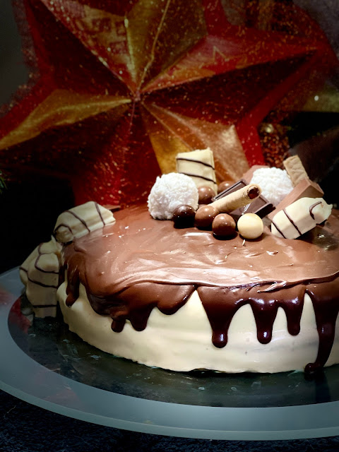 Tarta chocolatísima con chorretes (Drip cake)