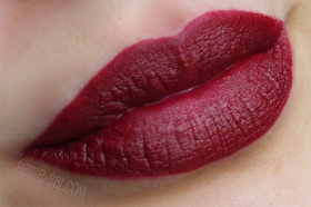 swatch mac diva lipstick on lips