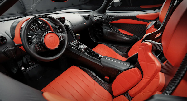 Koenigsegg CC8S Interior