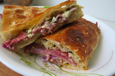 Pickle Bakery, pastrami pide