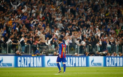 messi keluar lapangan saat barcelona kalah