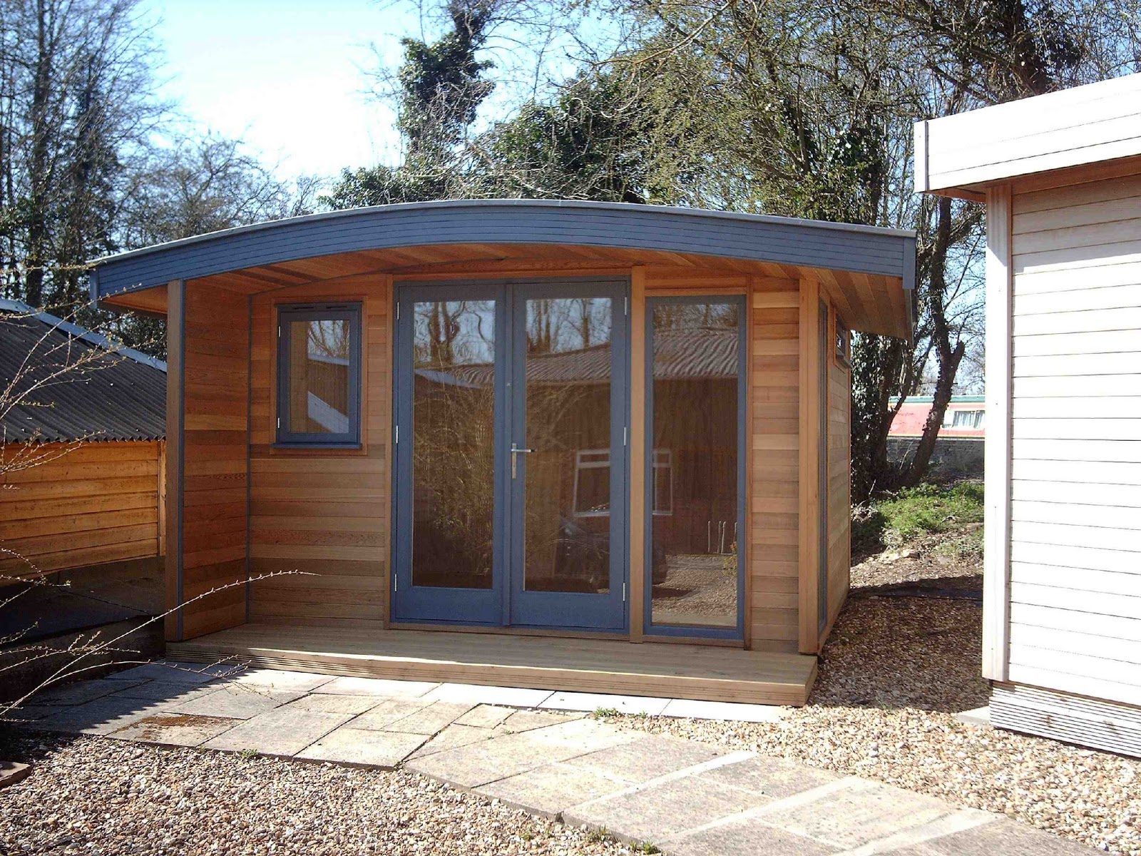 Shedworking: Curved roof garden office