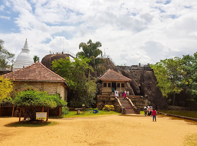 Anuradhapura, Isurumaniya temple