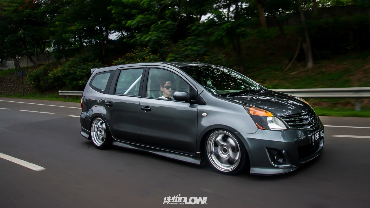 Modifikasi Mobil  Ceper Nissan  Grand  Livina  Gray Metallic 