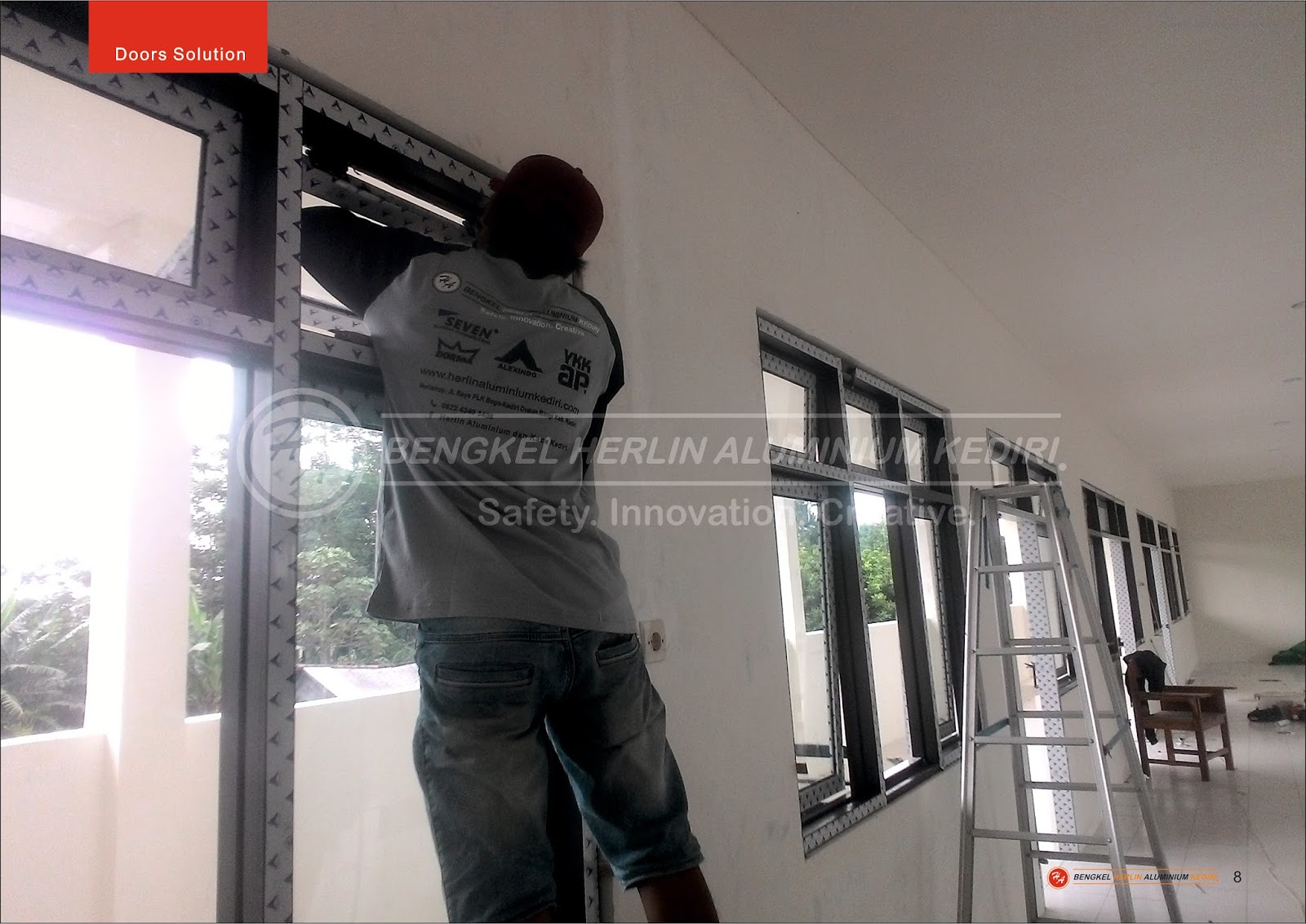 Jual Aneka Pintu Aluminium Kaca Untuk Kantor Bank Sekolah 