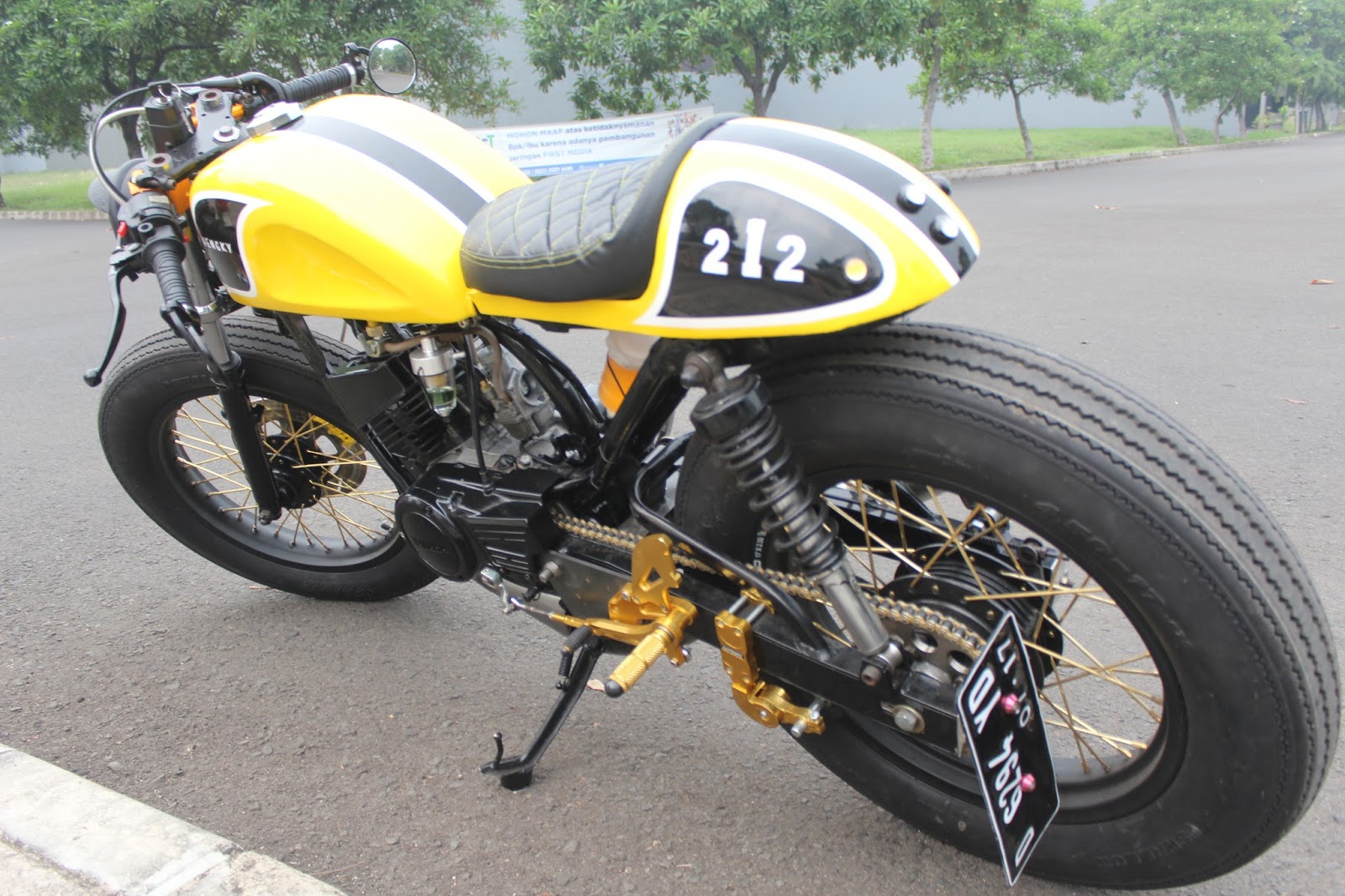 Download Ide Modifikasi Motor Rx King Cafe Racer Terkeren Obeng Motor