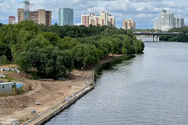 вид с Ленинградского моста, канал имени Москвы – Химкинское водохранилище