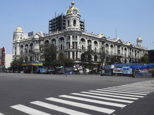 Esplanade Junction in lockdown. Image via: Agence France-Presse