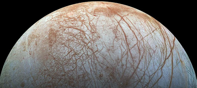 New Model Suggests That Europa Has an Oxygen-Rich Ocean Very Similar to Earth