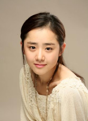 moon-geun-young