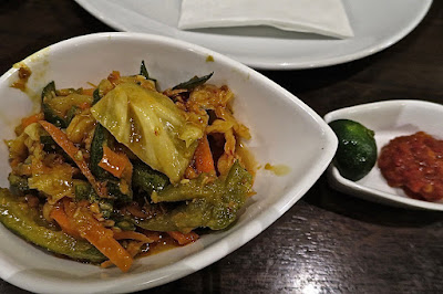 Blue Ginger, achar