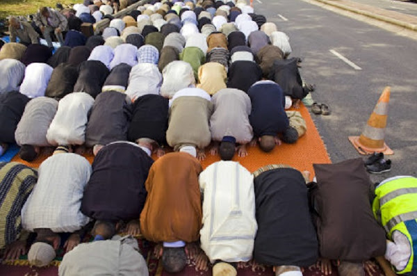 Pays de la Loire : un député dénonce une prière de rue musulmane à Challans 