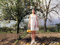 A young chinese and her lemons (Vivian's photobook)