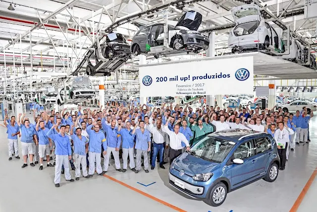 VW Up! atinge marco de 200 mil unidades produzidas