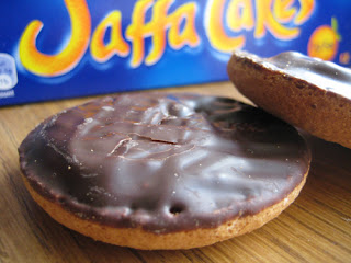 2015 McVitie's Jaffa Cakes Packaging - Cakes Up-Close