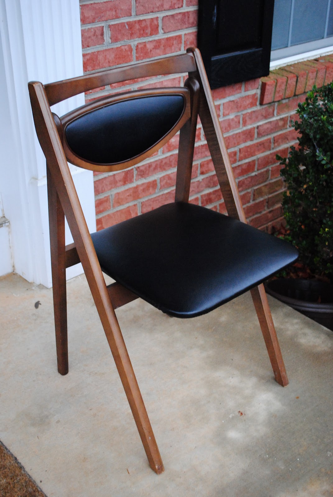 Mid Century Modern Finds: (3) Vintage mid century Stakmore folding