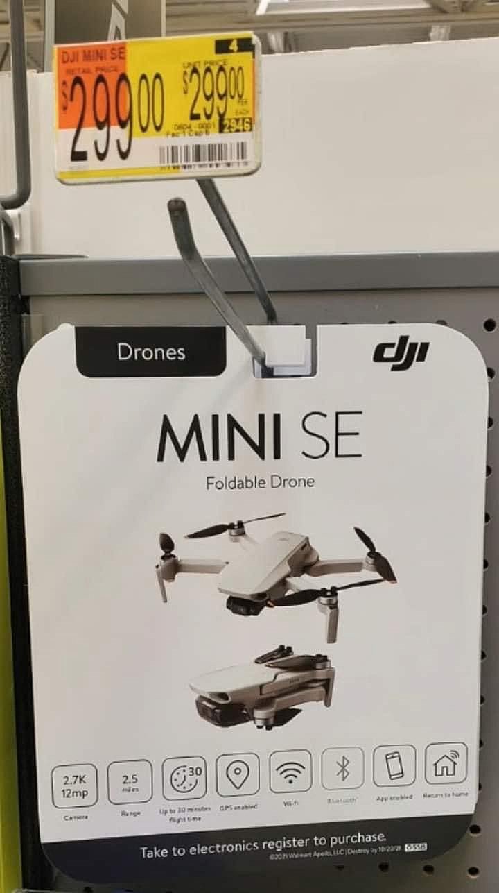 Упаковка DJI Mini SE в магазине