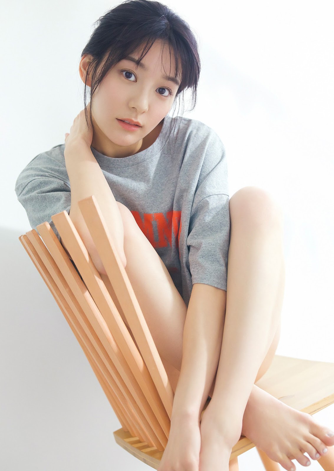 Arata Momoko 新田桃子, Young Jump 2023 No.13 (ヤングジャンプ 2023年13号) img 3