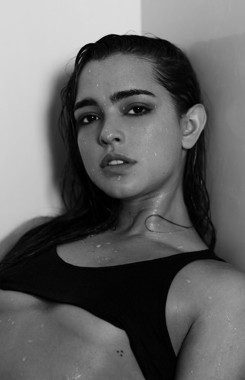Lucy Vives naked model photo shoot by Kanobi A. Pollard