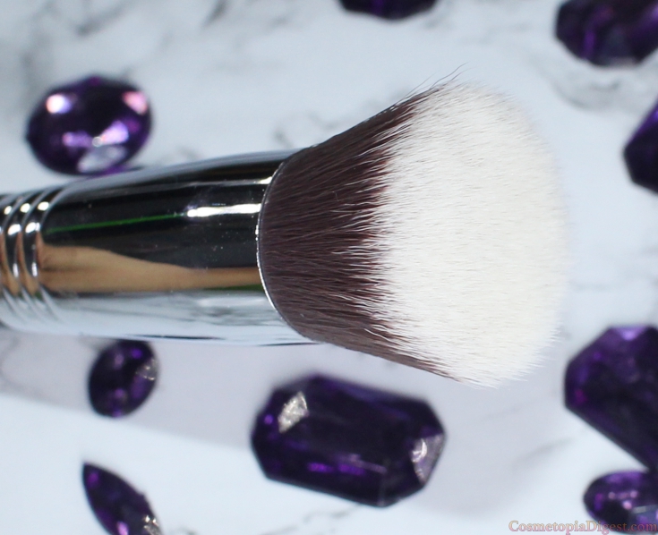  Seven of Sigma's bestselling makeup brushes reviewed in detail: F80, P88, F64, E34, E57, E21 and E38.