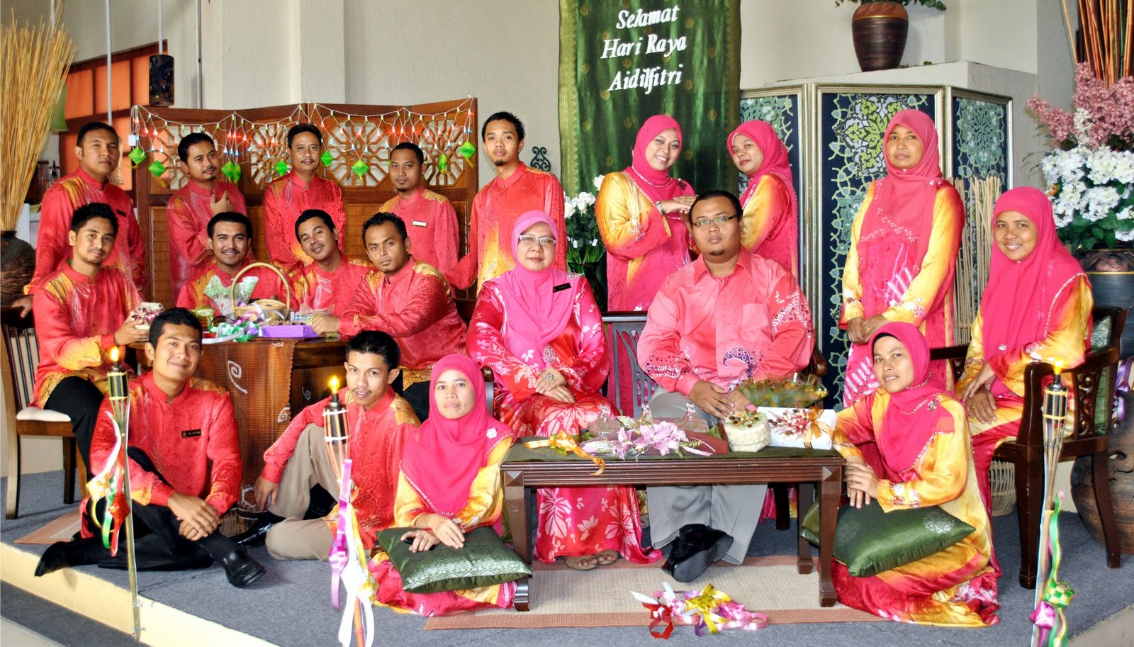 Ucapan Selamat Hari Raya 1432h dan Salam Kemerdekaan ke-54 