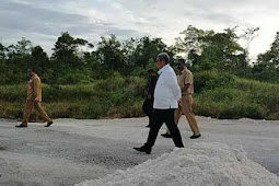 Thaher Hanubun Tinjau Proses Pembangunan Jalan Ohoi Dunwaha