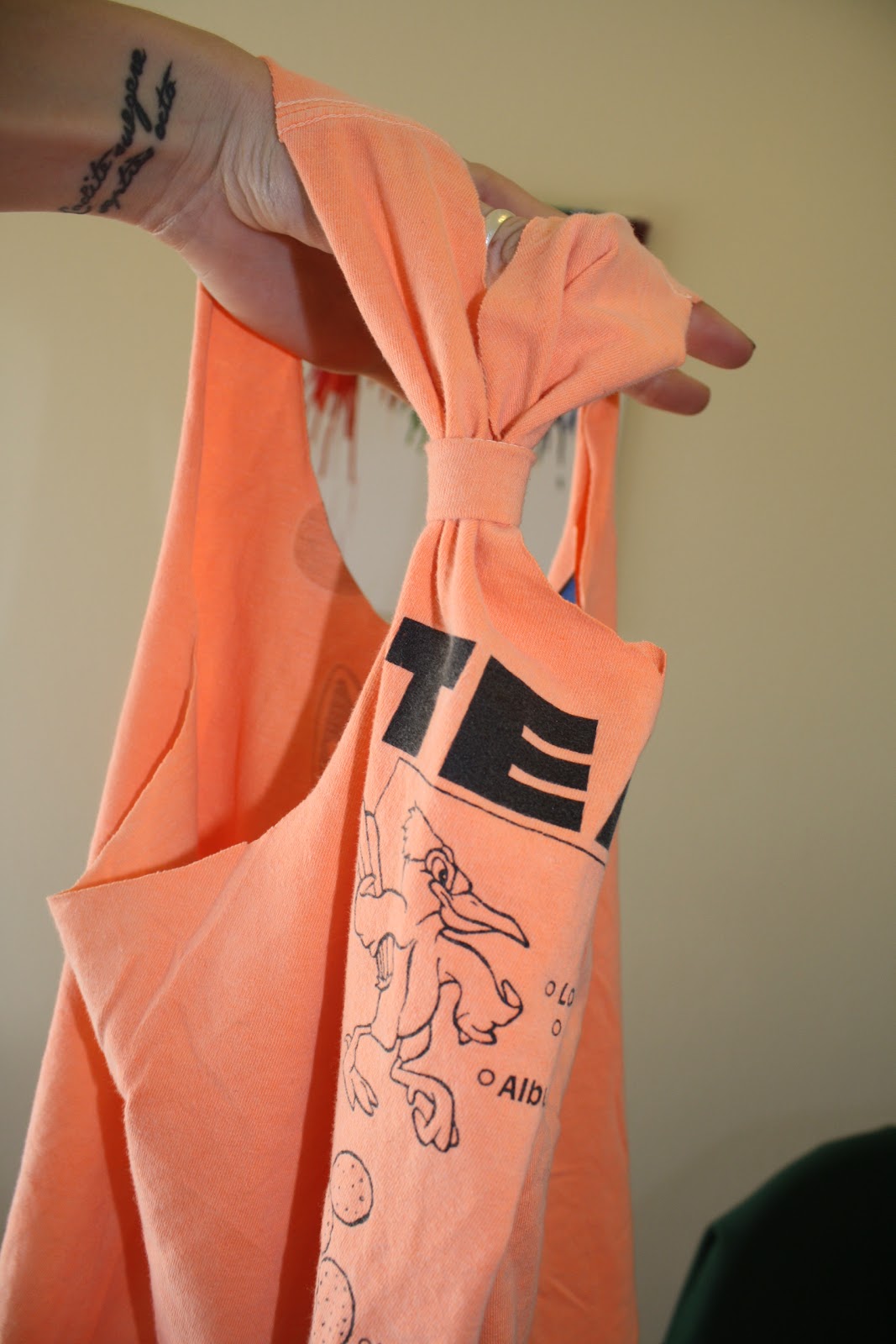 How to make a t shirt a tank top