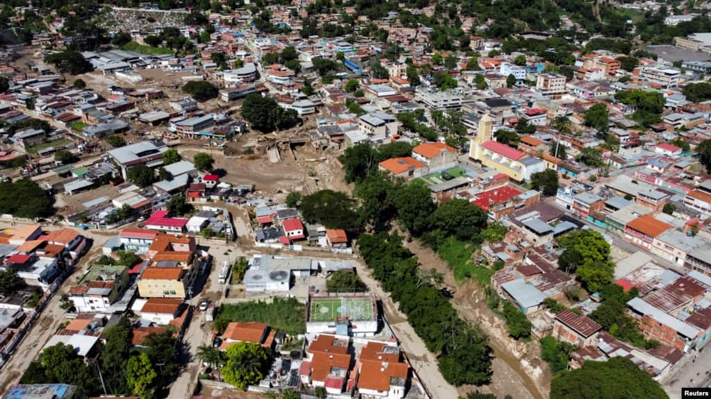 Tres ondas tropicales van camino a Venezuela