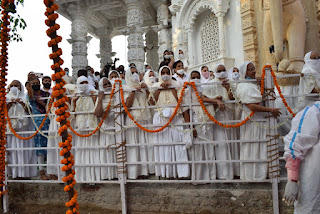 मानवसेवा के मसीहा आचार्य श्री ऋशभचन्द्रसूरि को स्थानीय पुलिस प्रषासन ने पूरे सम्मान के साथ दी अंतिम विदाई