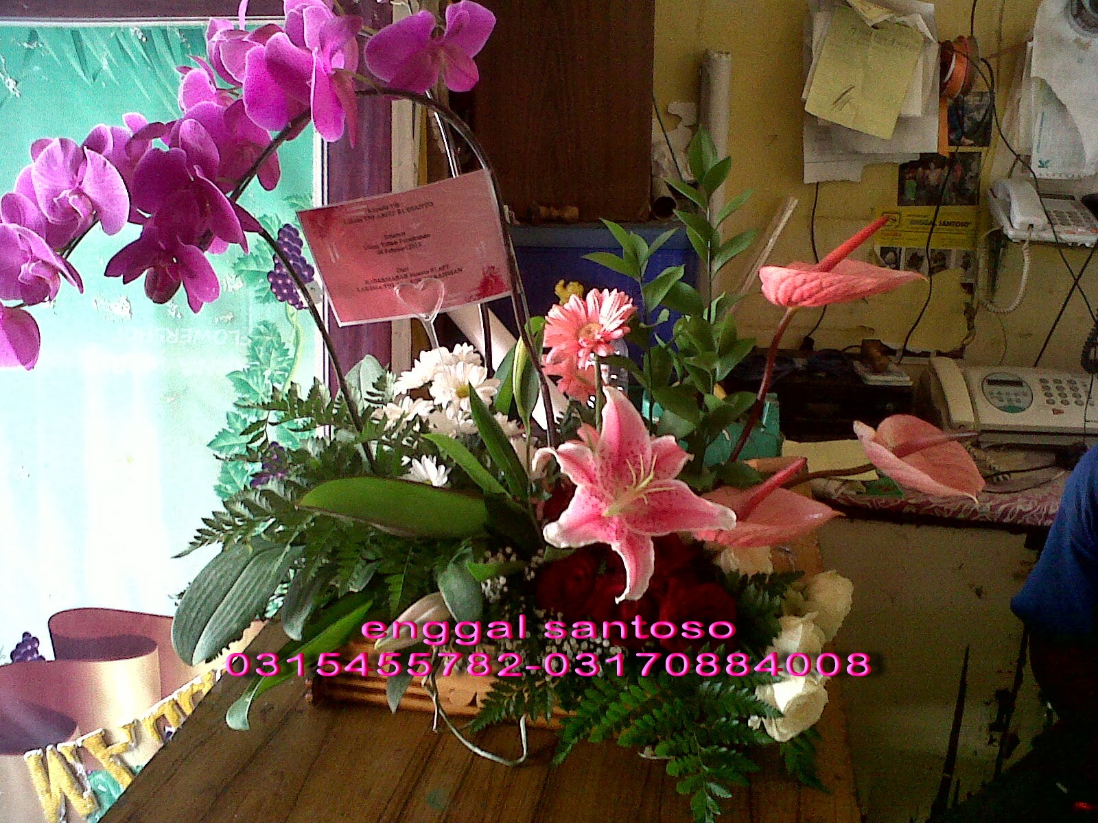 Toko Bunga  Surabaya Murah bouquet bunga  meja anggrek  bulan