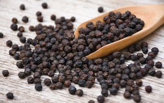 Piperine is an alkaloid composite seen in black pepper, conducted for its hot flavor.
