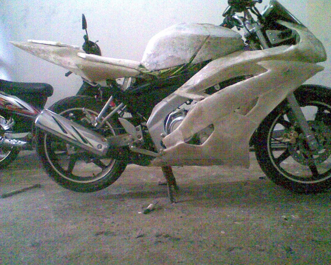  MODIFIKASI  YAMAHA  VIXION 