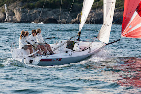 J/70 one-design sailboat- women's sailing team
