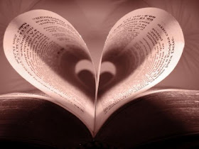 Livro formato coração