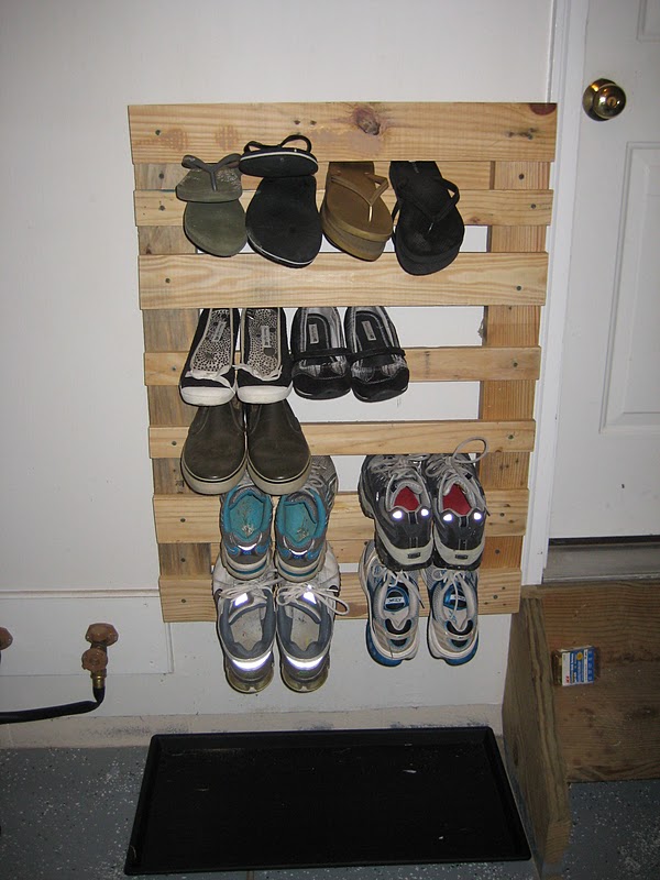 Pallet Wood Shoe Rack