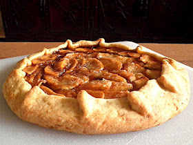 Pie Recipe  @ http://treatntrick.blogspot.com