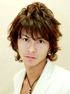 Japanese Men Hairstyle Pictures - Mens Hairstyle Ideas for 2011