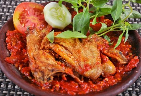 Resep Ayam Penyet Surabaya Dengan Sambal Super Pedas