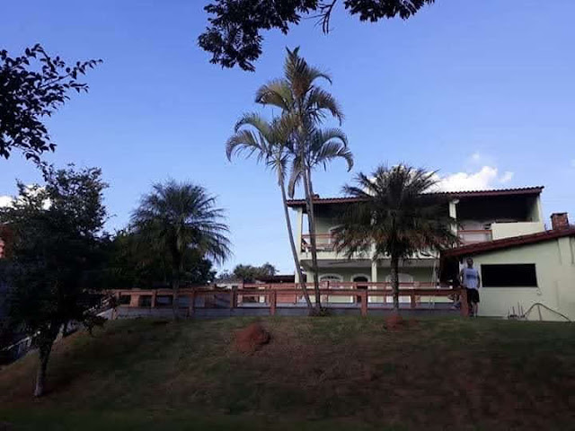 Itatiba SP, (CH1060) Vende ou permuta Chácara com casa 3 dorm;  s-1 suíte; cozinha, wc; piscina, churrasqueira 1000m²