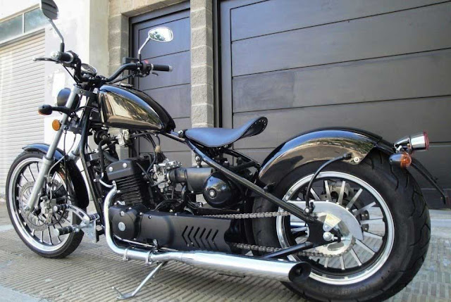 Regal Raptor Bobber Motorcycle