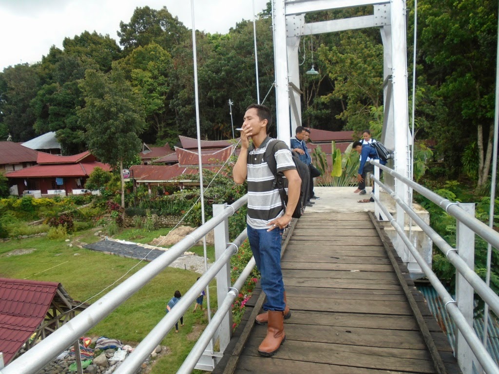 Menikmati Keindahan Wisata Bukit Lawang Nada Indah