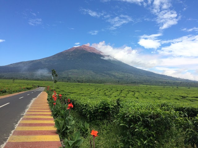 Berikut Beberapa Syarat dan Ketentuan Bagi Calon Pendaki Gunung Kerinci, yang Sudah di Tetapkan dalam Keputusan Kepala BBTNKS