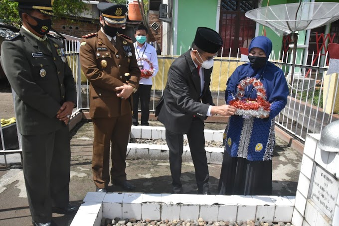 Pjs Bupati Padang Pariaman Adib Alfikri Inspektur Upacara Hari Pahlawan Ke-75
